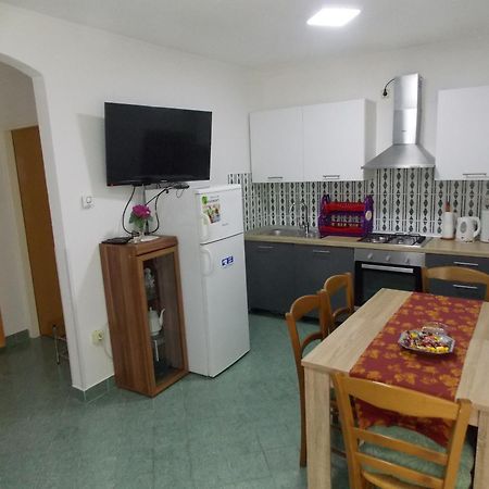 Hanifa Apartmani Ровинь Экстерьер фото