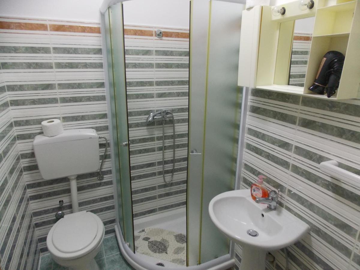 Hanifa Apartmani Ровинь Экстерьер фото