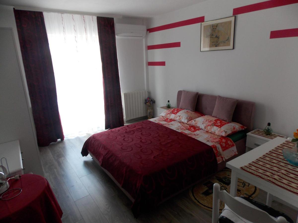 Hanifa Apartmani Ровинь Экстерьер фото