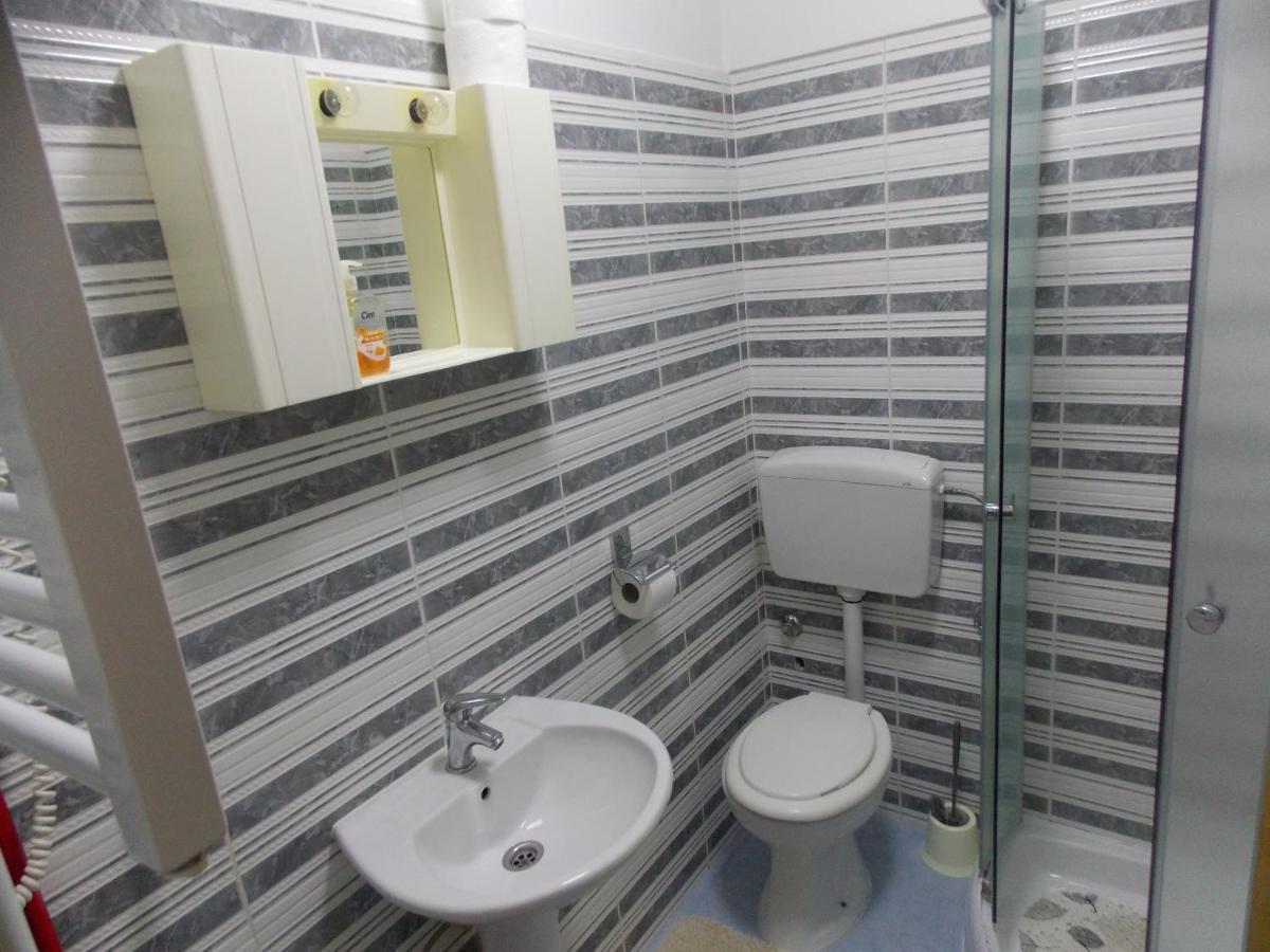 Hanifa Apartmani Ровинь Экстерьер фото