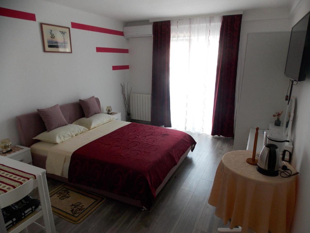 Hanifa Apartmani Ровинь Экстерьер фото